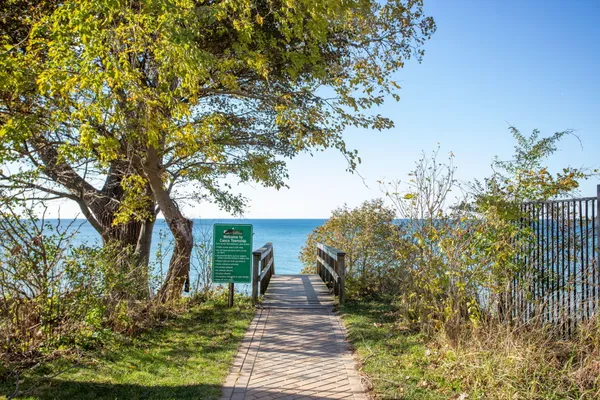 $799,900 | 7409 MItchell Court, South Haven, MI 49090