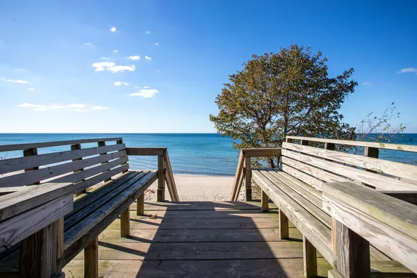 $799,900 | 7409 MItchell Court, South Haven, MI 49090