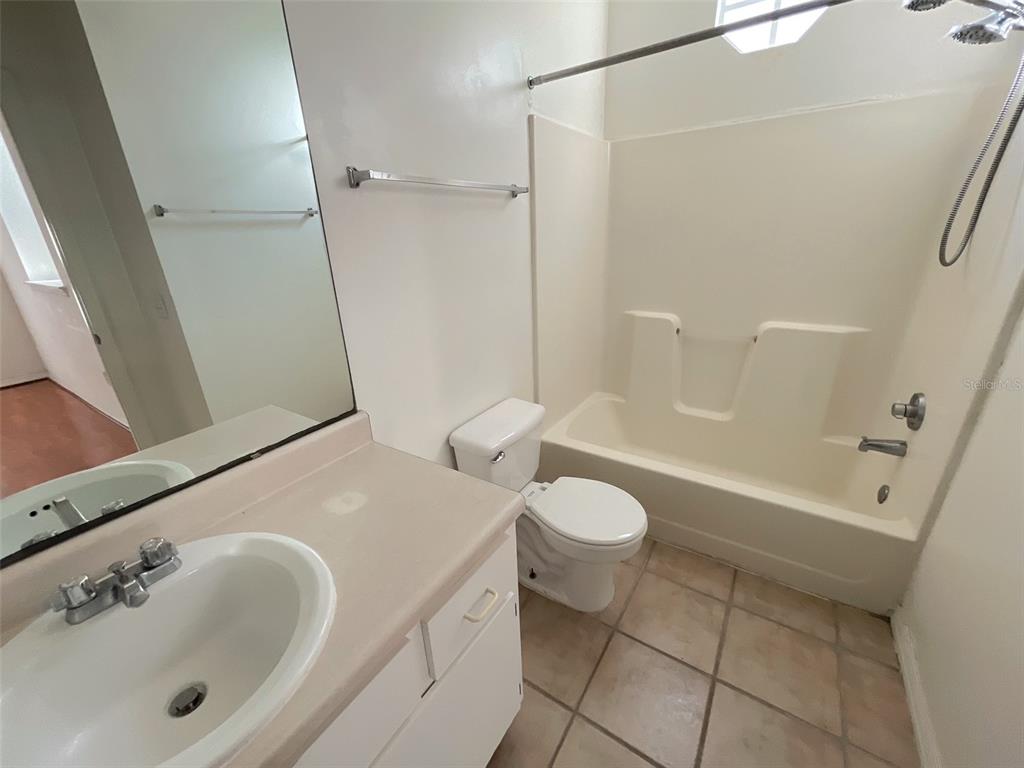 4700 Southwest Archer Road, Unit D30 Gainesville, FL 32608 - Photo 19 of 21