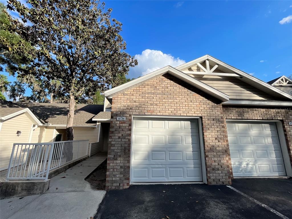 4700 Southwest Archer Road, Unit D30 Gainesville, FL 32608 - Photo 2 of 21