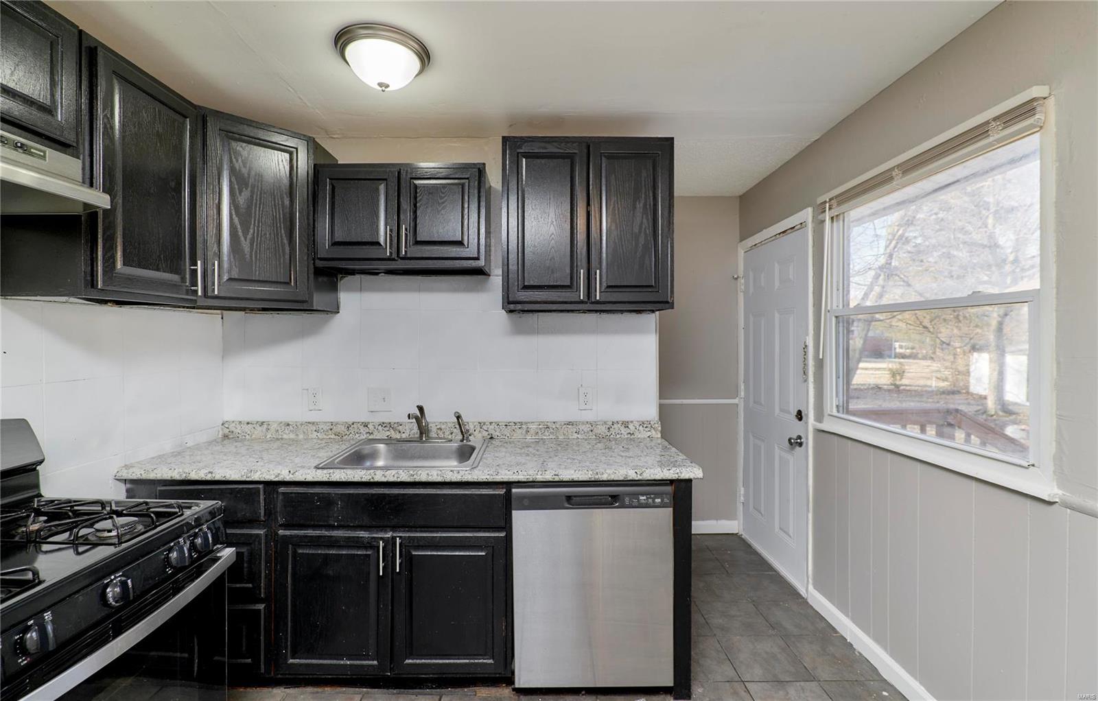 1122 Rio Street St. Louis, MO 63138 - Photo 11 of 31 Gallery Image 11