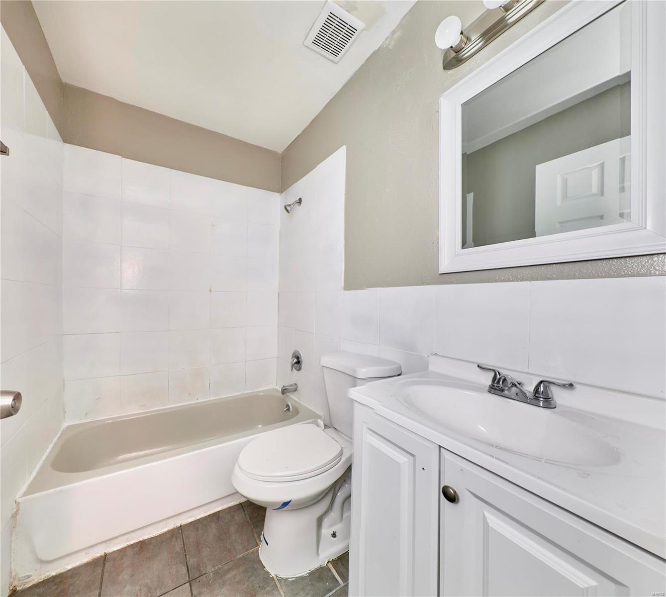 1122 Rio Street St. Louis, MO 63138 - Photo 21 of 31 Gallery Image 21