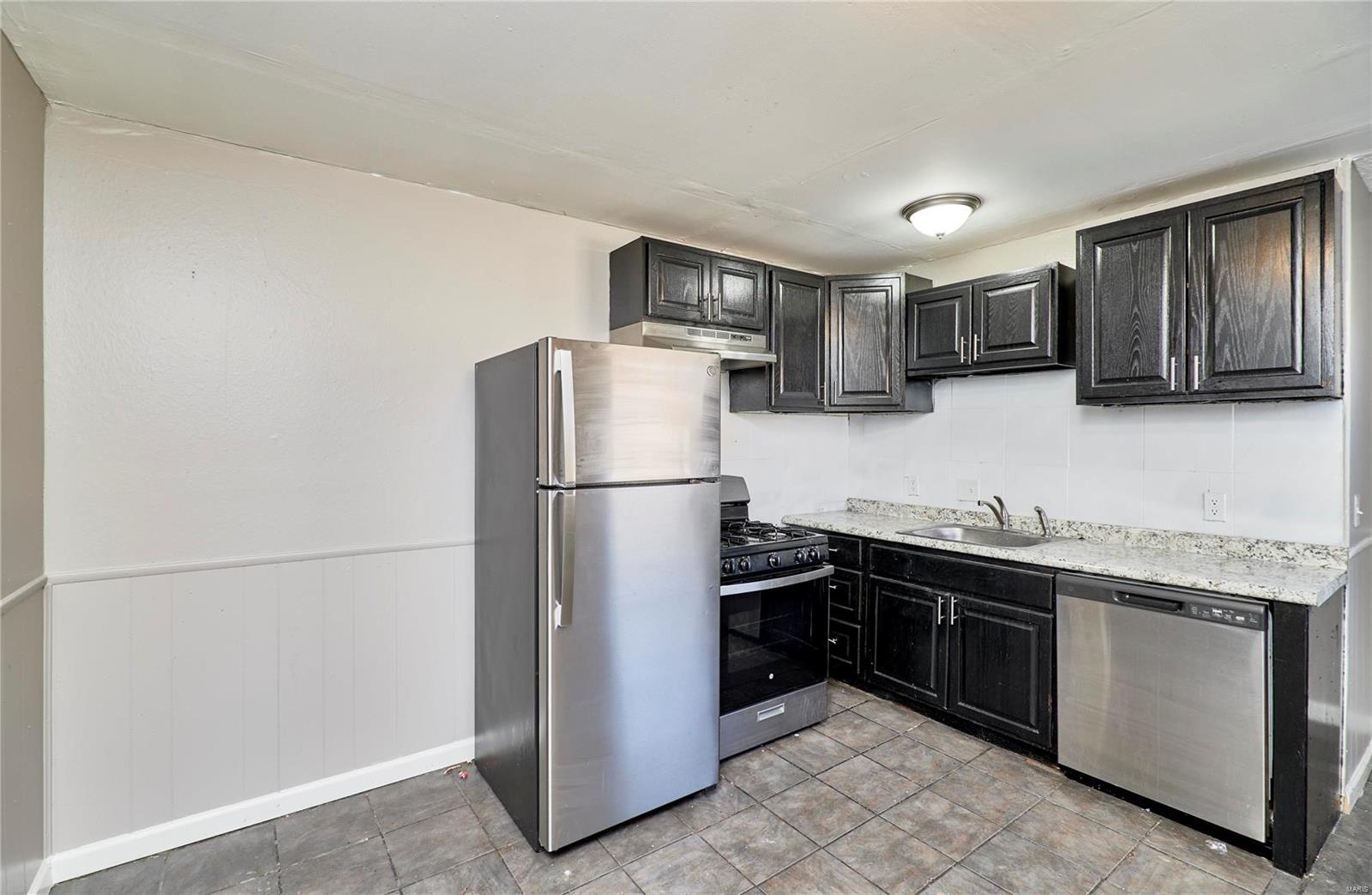 1122 Rio Street St. Louis, MO 63138 - Photo 10 of 31 Gallery Image 10