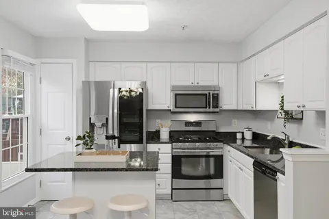 $449,000 | 2512 Summers Ridge Drive, Odenton, MD 21113