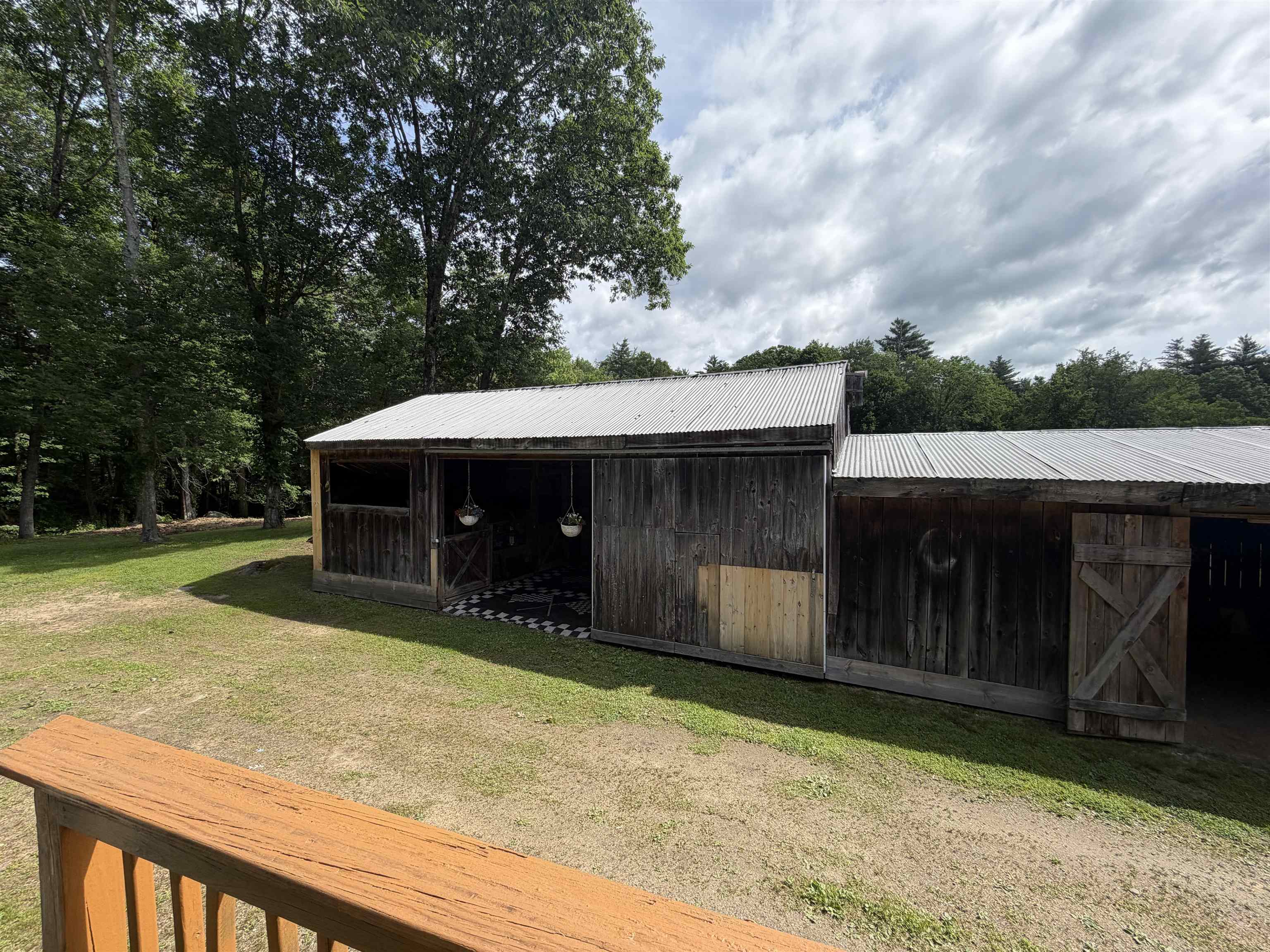 2 McCrillis Road Nottingham, NH 03290 - Photo 3 of 40
