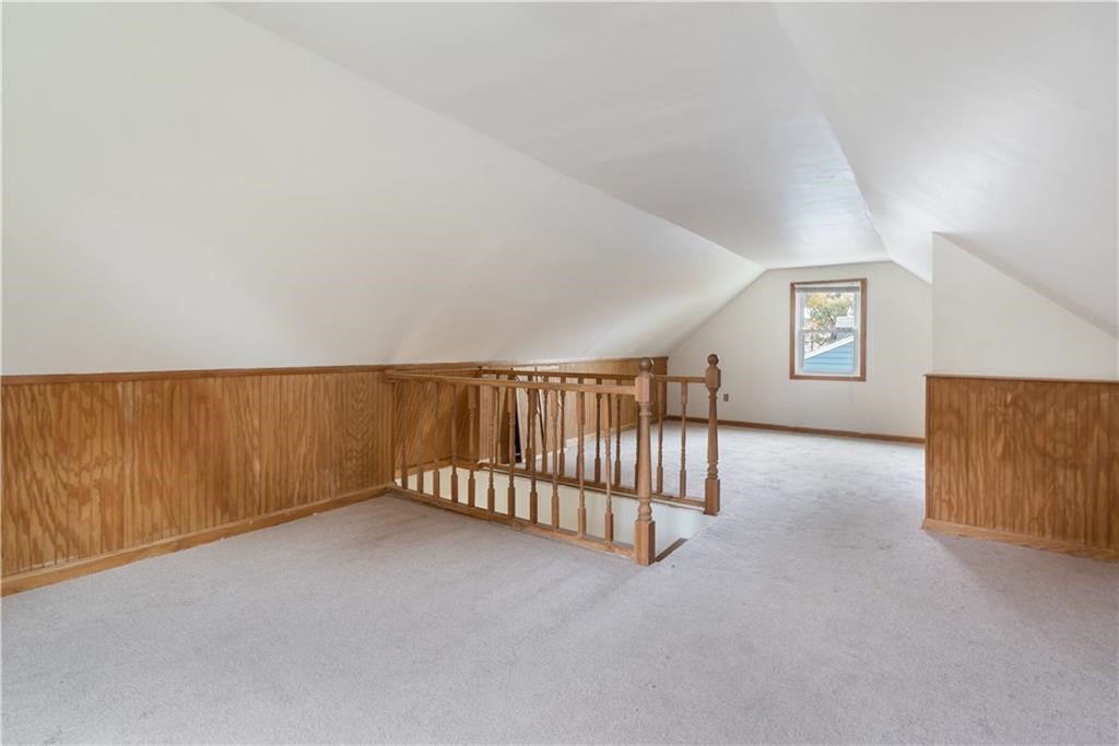 40 Haverford Road Warwick, RI 02886 - Photo 14 of 16 This level has a wall mounted cooling head as well.