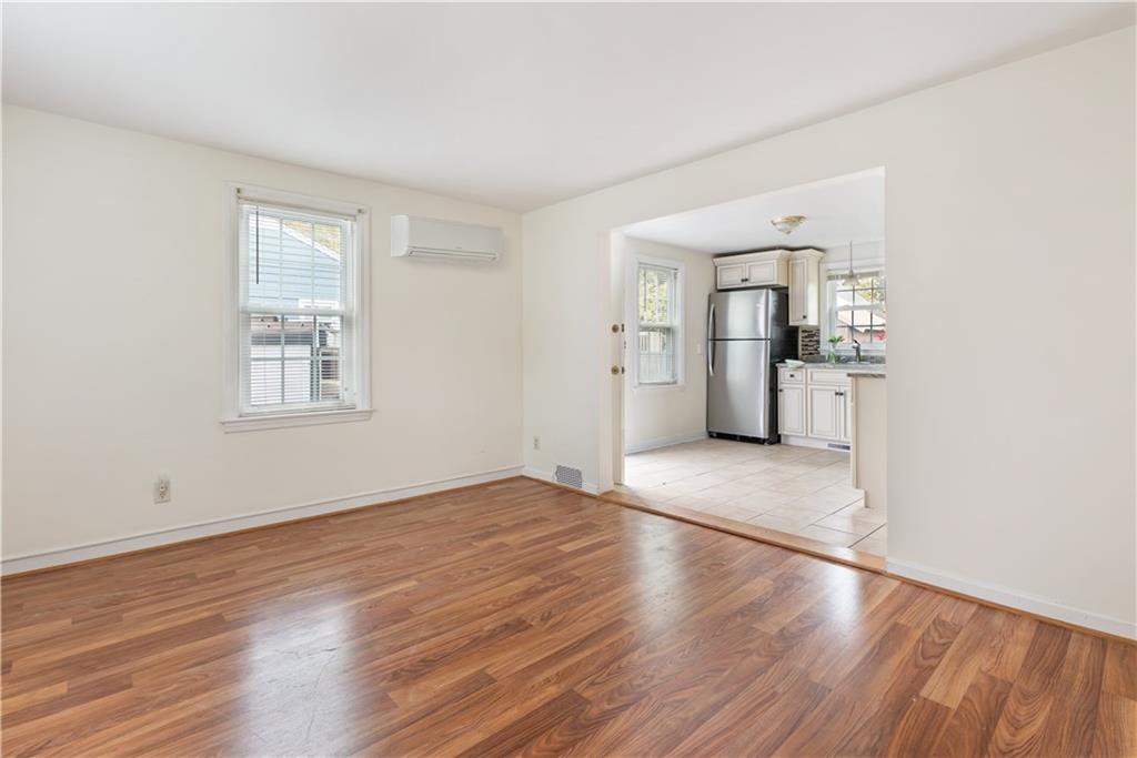 40 Haverford Road Warwick, RI 02886 - Photo 5 of 16 Gallery Image 5