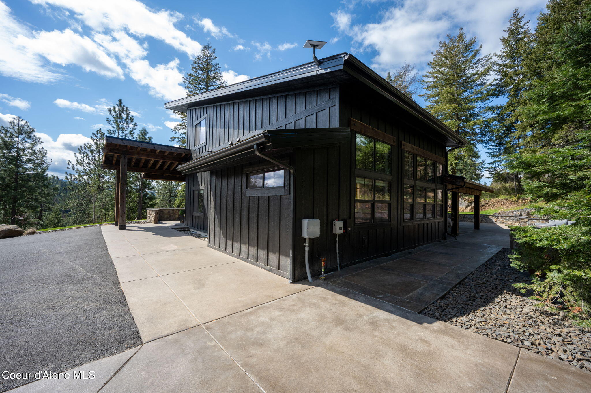 6799 East Shiras Road Coeur D'Alene, ID 83814 - Photo 76 of 98 Back Patio