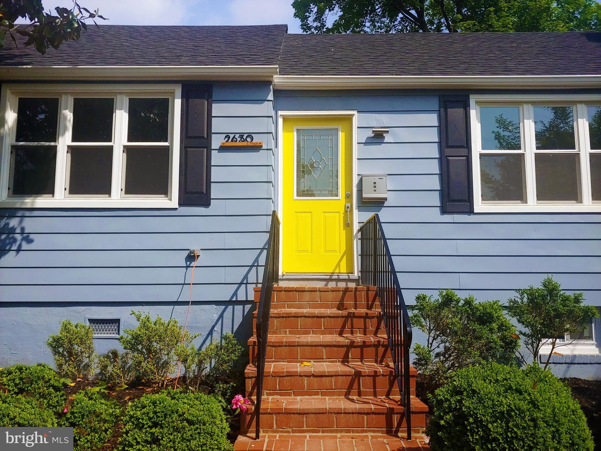 2630 East Maple Street Alexandria, VA 22306 - Photo 1 of 28 Exterior