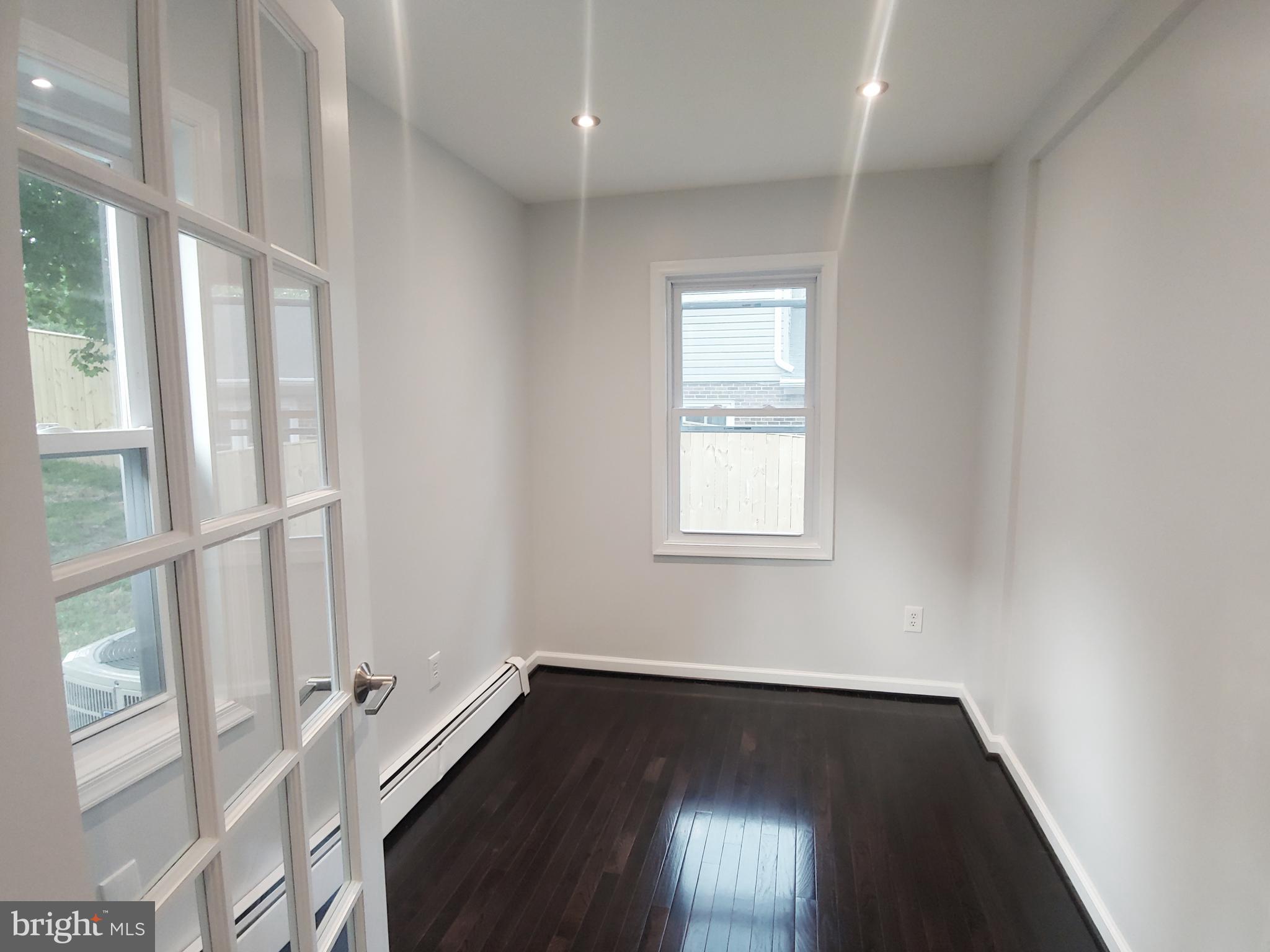 2630 East Maple Street Alexandria, VA 22306 - Photo 12 of 28 Office