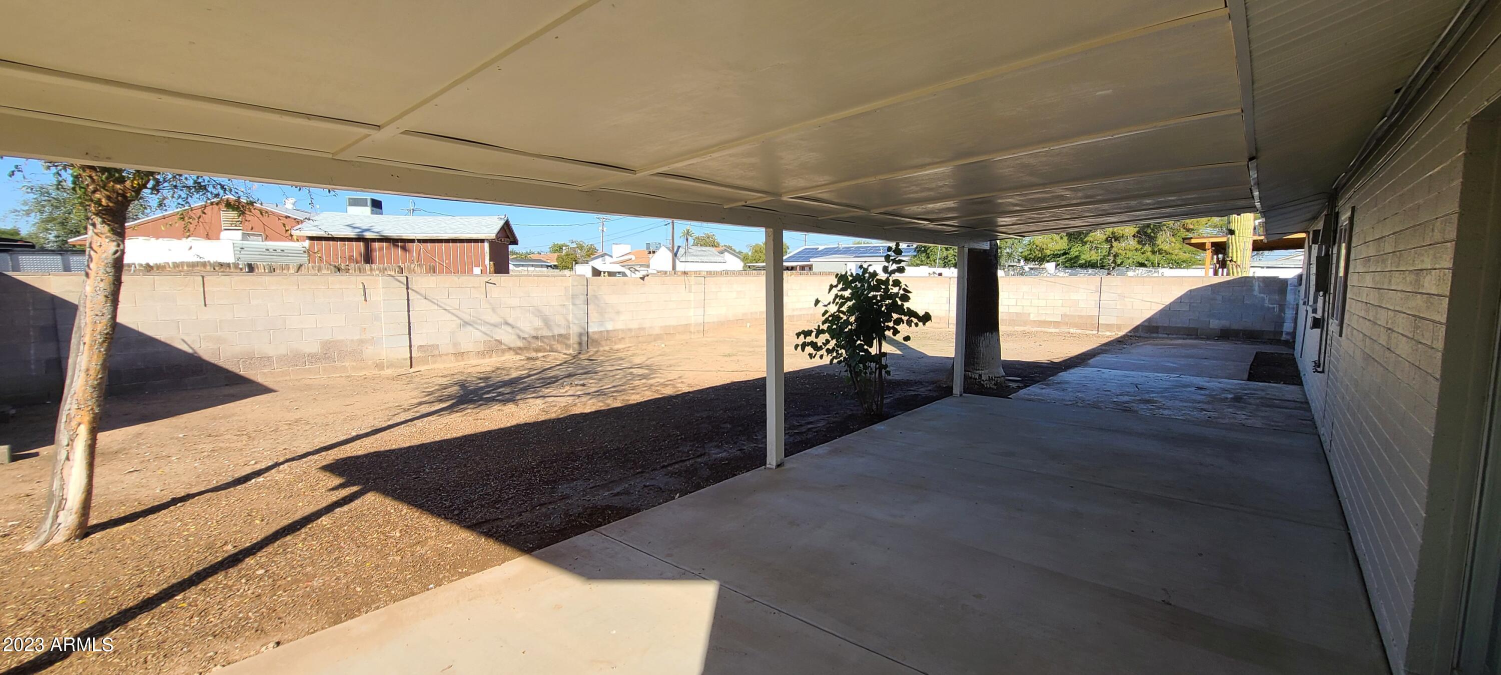 6114 West Cheery Lynn Road Phoenix, AZ 85033 - Photo 19 of 19 20221223_140303