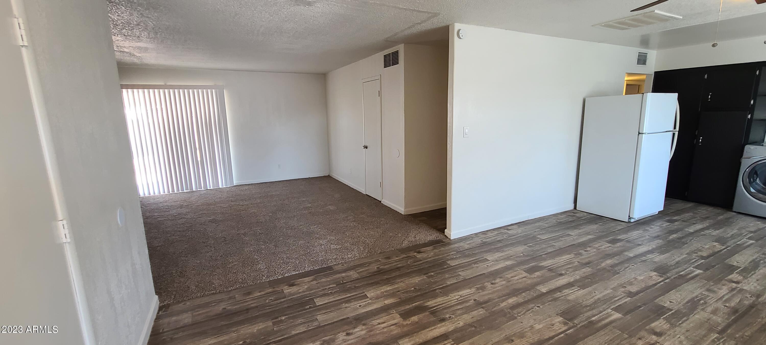 6114 West Cheery Lynn Road Phoenix, AZ 85033 - Photo 3 of 19 20221223_135746