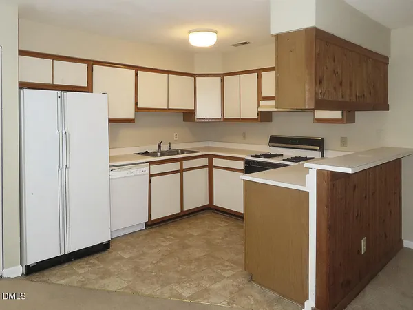 $1,550 | 400 Summerwalk Circle, Chapel Hill, NC 27517