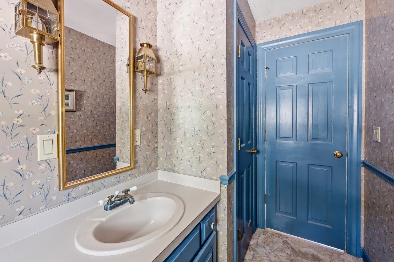 14 Winding Brook Drive Stratham, NH 03885 - Photo 24 of 60