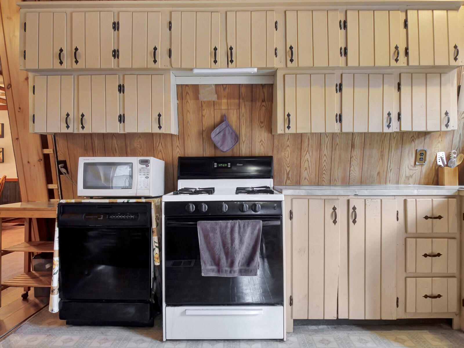 189 Augusta Road Rome, ME 04963 - Photo 18 of 91 KITCHEN