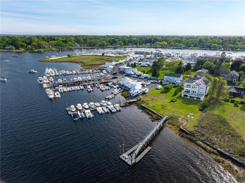 22 Tyler Point Road Barrington, RI 02806 - Photo 13 of 40