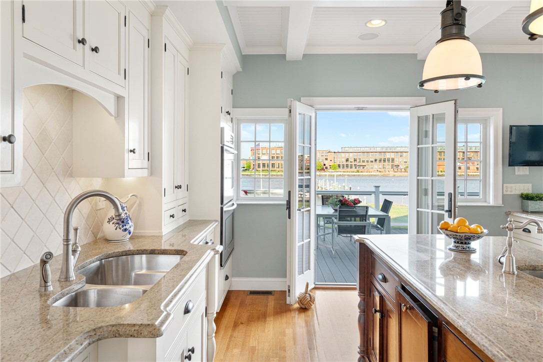 22 Tyler Point Road Barrington, RI 02806 - Photo 18 of 40