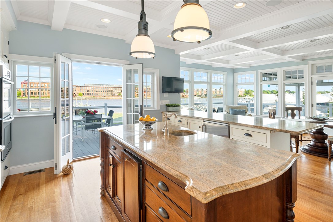 22 Tyler Point Road Barrington, RI 02806 - Photo 20 of 40