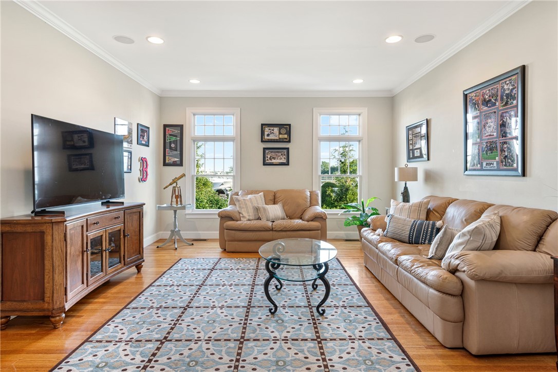 22 Tyler Point Road Barrington, RI 02806 - Photo 27 of 40