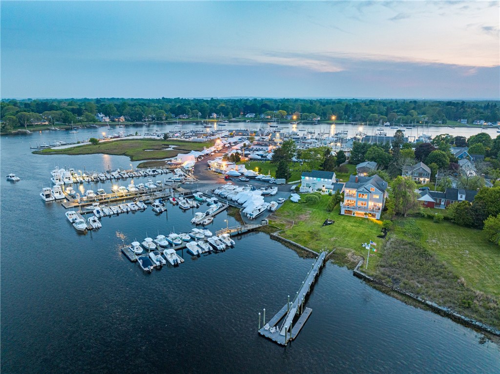 22 Tyler Point Road Barrington, RI 02806 - Photo 3 of 40