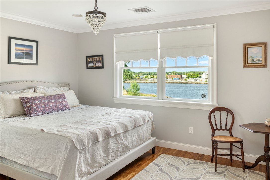 22 Tyler Point Road Barrington, RI 02806 - Photo 35 of 40