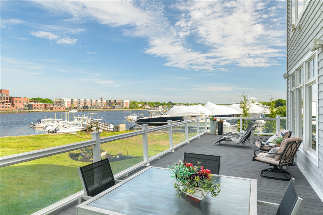 22 Tyler Point Road Barrington, RI 02806 - Photo 10 of 40