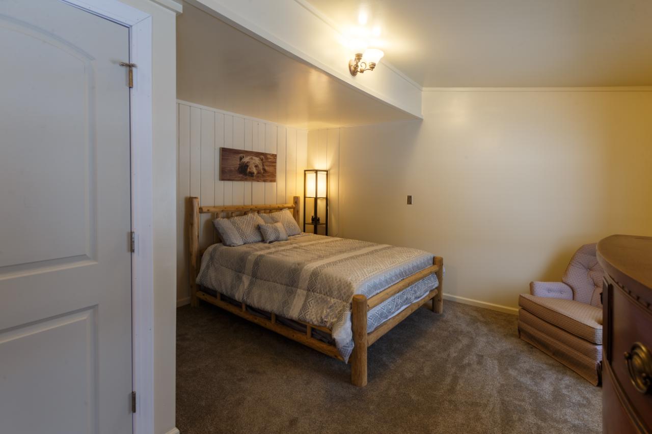 5586 Timber Lodge Road Rhinelander, WI 54501 - Photo 20 of 41 Gallery Image 20