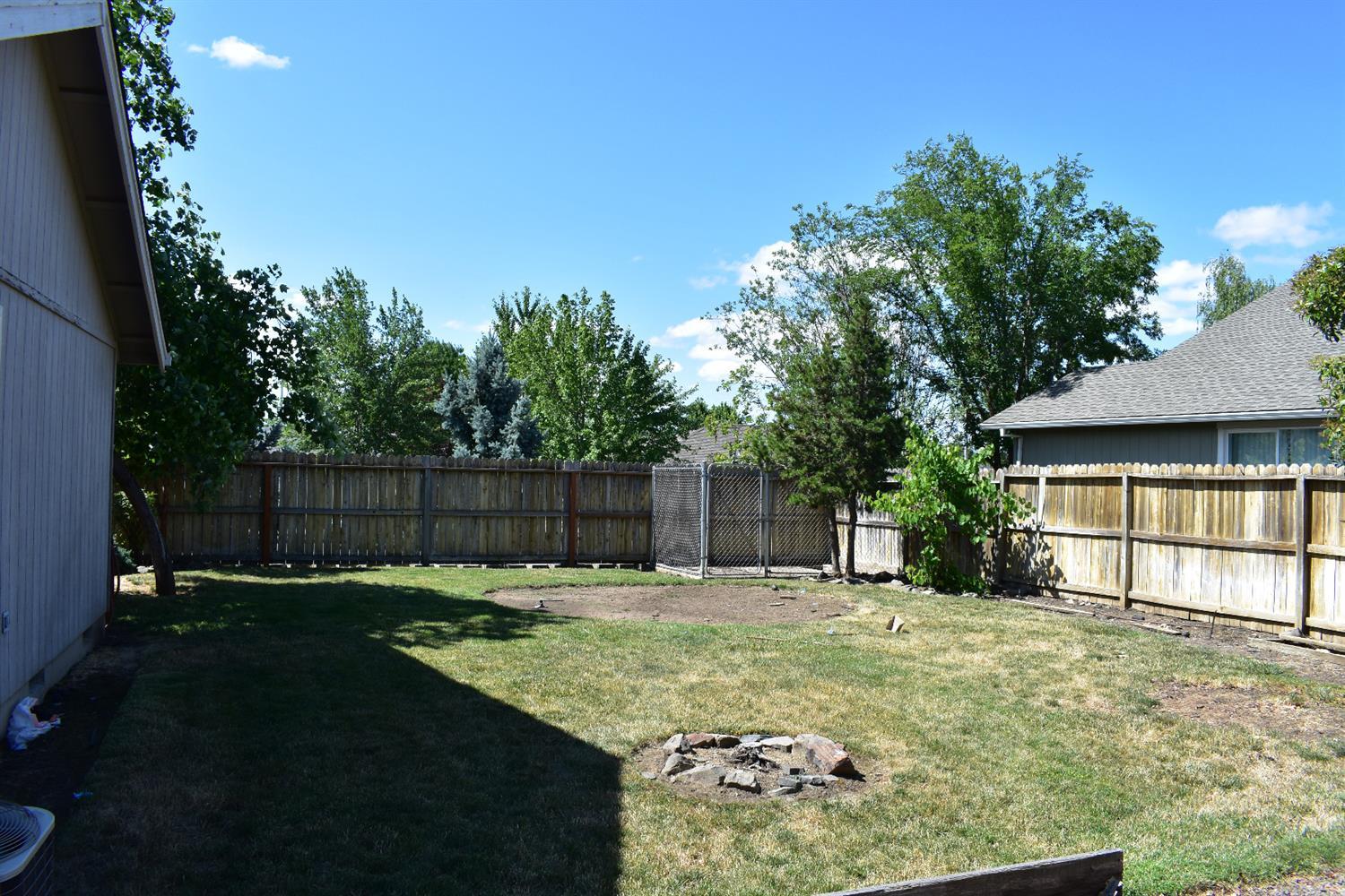 998 Ridgeview Drive Eagle Point, OR 97524 - Photo 5 of 13 Additional Photo