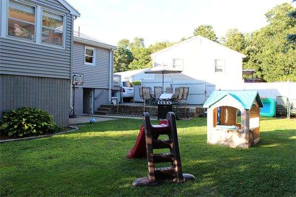115 Bulfinch Road Lynn, MA 01902 - Photo 3 of 21 Gallery Image 3