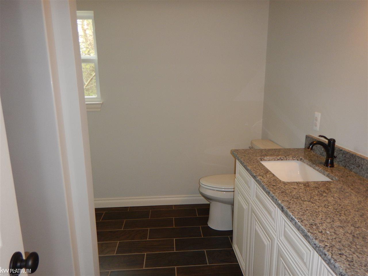 9336 Folkert Road Algonac, MI 48001 - Photo 11 of 14 31304358-10.JPG