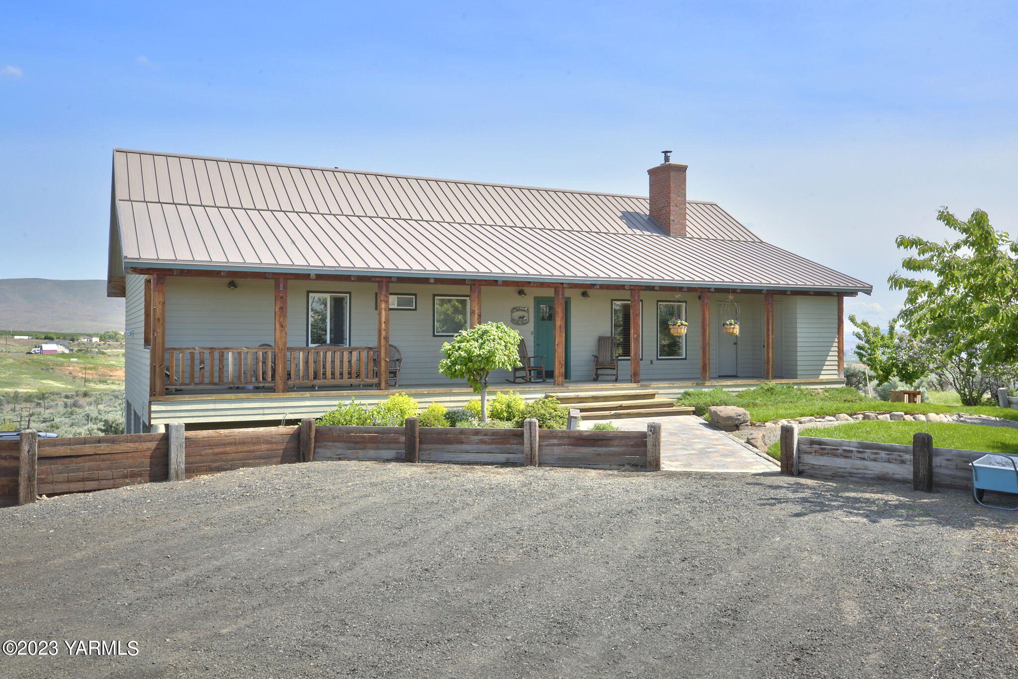 281 Black Hawk Road, Yakima, WA 98908 Compass