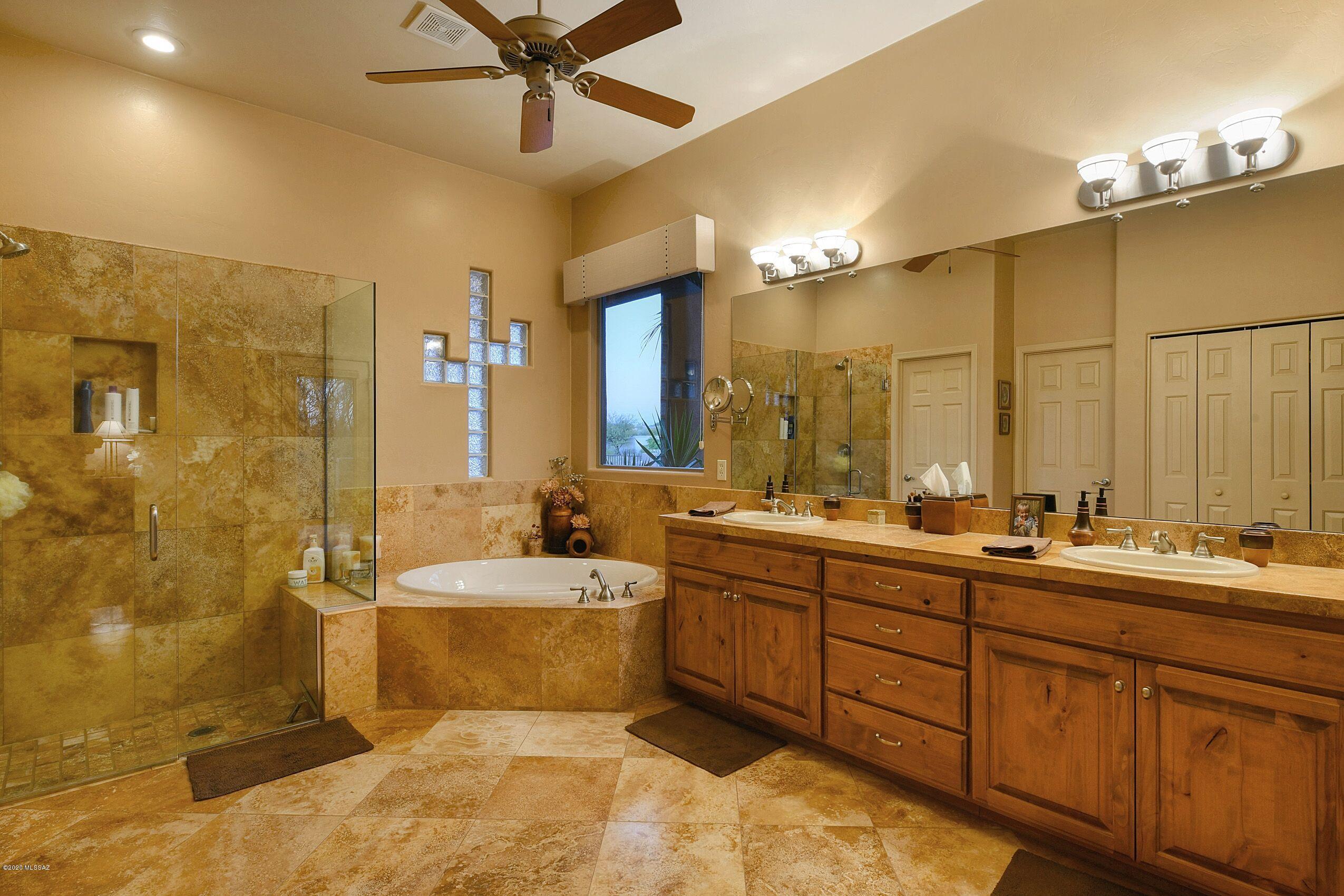 12482 North Copper Spring Trail Oro Valley, AZ 85755 - Photo 13 of 24