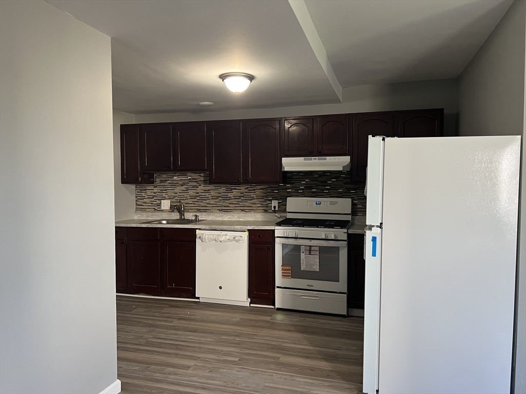 1017 Pine Street Fall River, MA 02723 - Photo 3 of 34