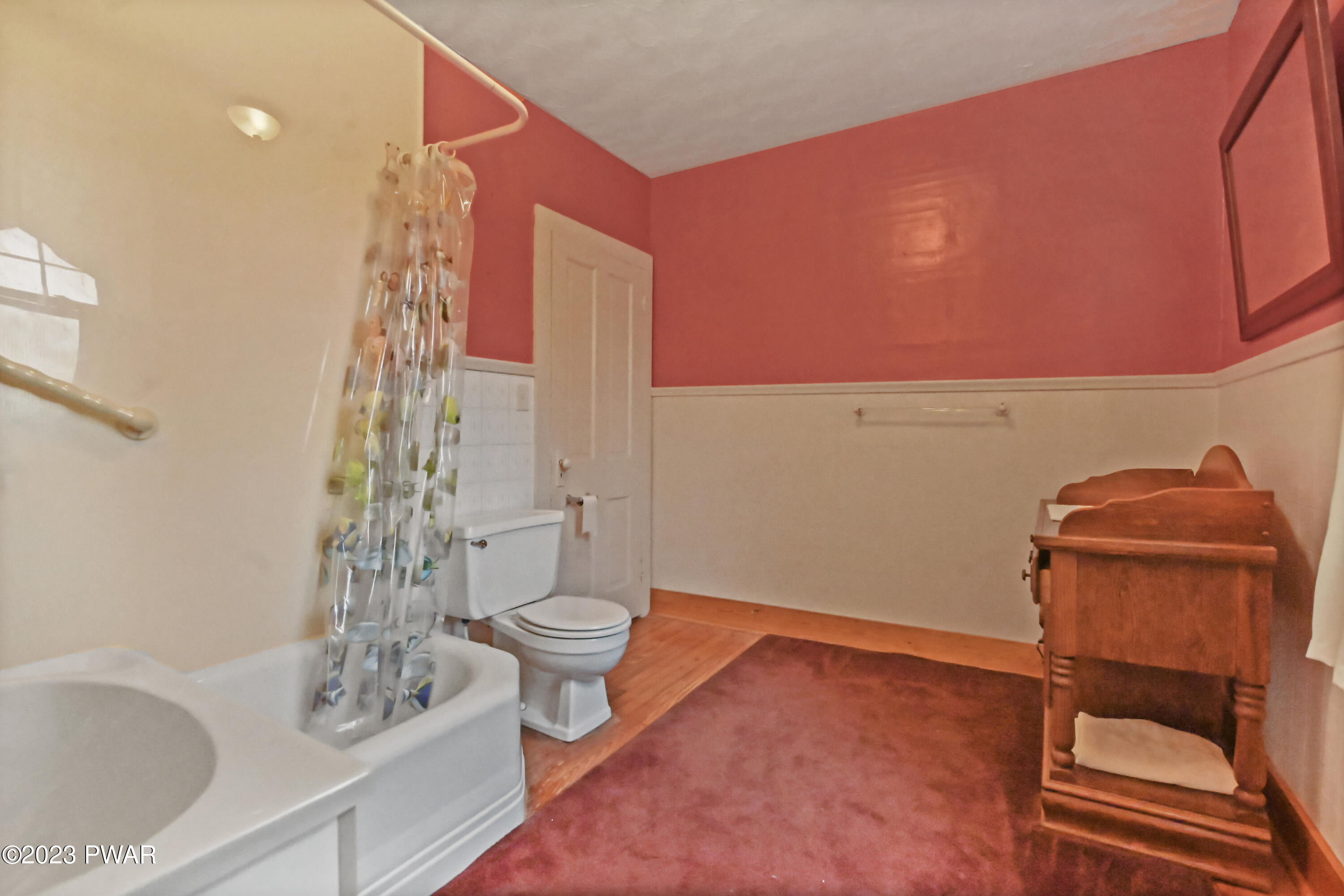 557 Sterling Road Newfoundland, PA 18445 - Photo 32 of 51 Full Bathroom Upstairs