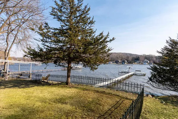 $1,075,000 | W11323 County Road V, Lodi, WI 53555