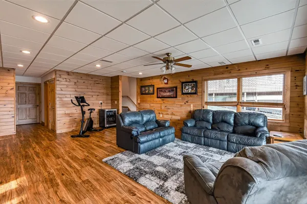 $1,075,000 | W11323 County Road V, Lodi, WI 53555