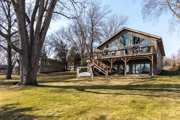 $1,075,000 | W11323 County Road V, Lodi, WI 53555