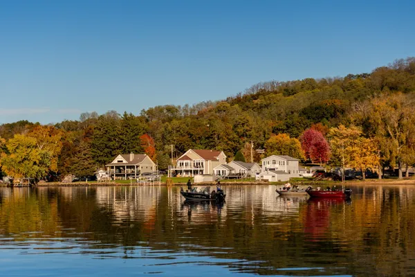 $1,075,000 | W11323 County Road V, Lodi, WI 53555