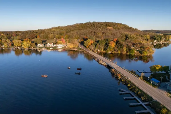 $1,075,000 | W11323 County Road V, Lodi, WI 53555