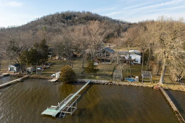 $1,075,000 | W11323 County Road V, Lodi, WI 53555