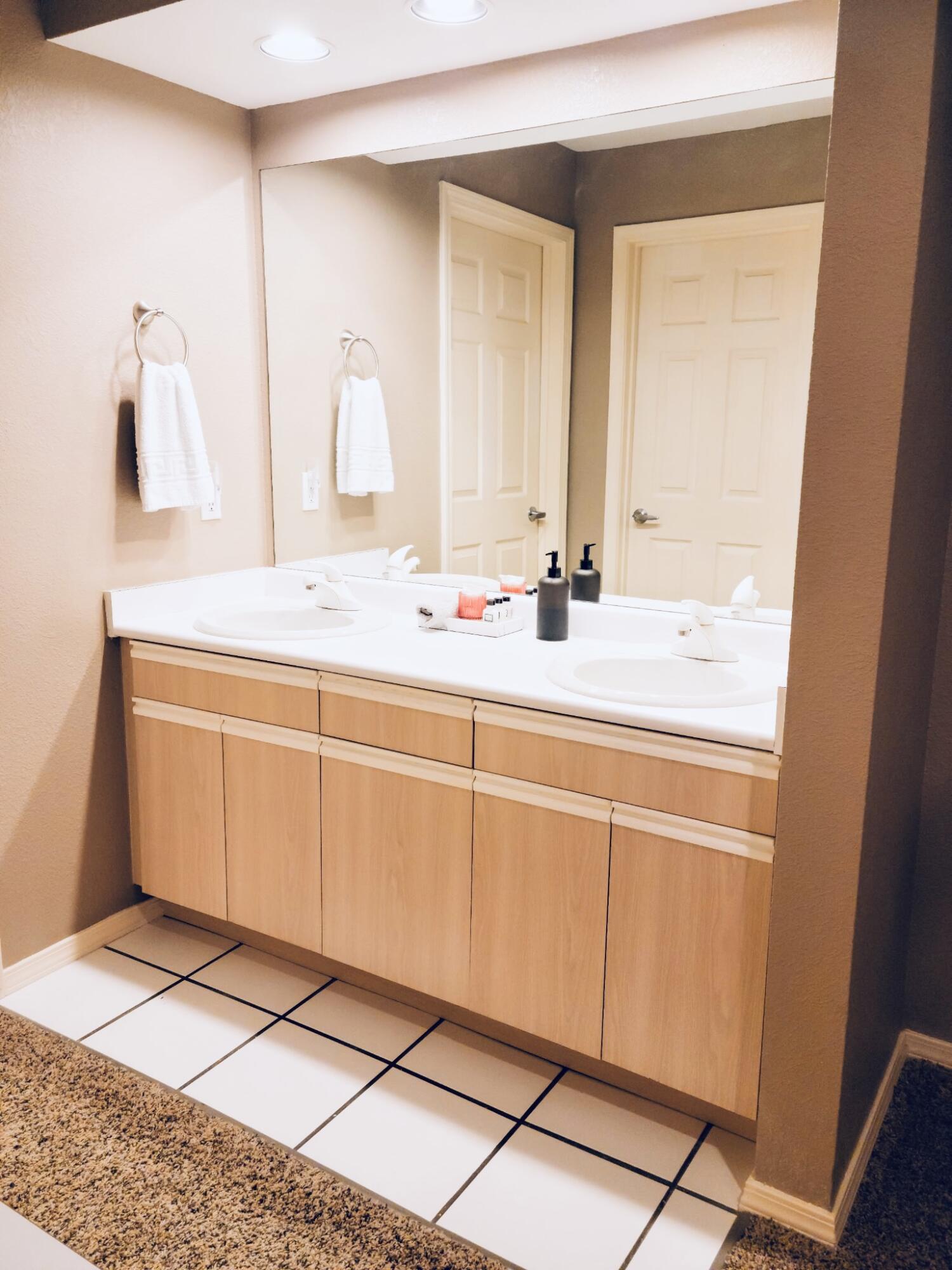 530 Spring Creek Road, Unit 57 Branson, MO 65616 - Photo 5 of 19 sink/hallway