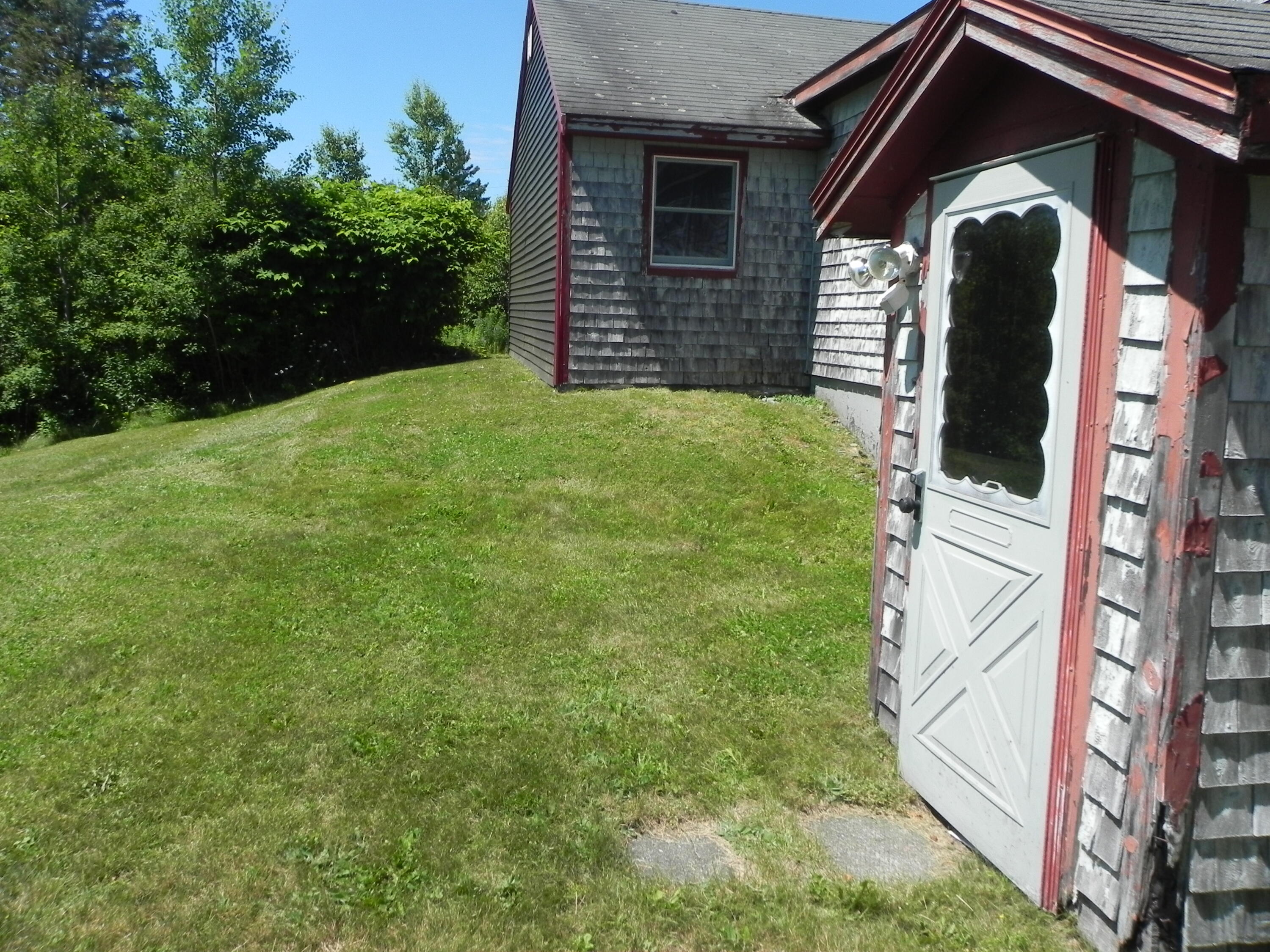 1094 County Road Lubec, ME 04652 - Photo 7 of 29 DSCN9868 (1)