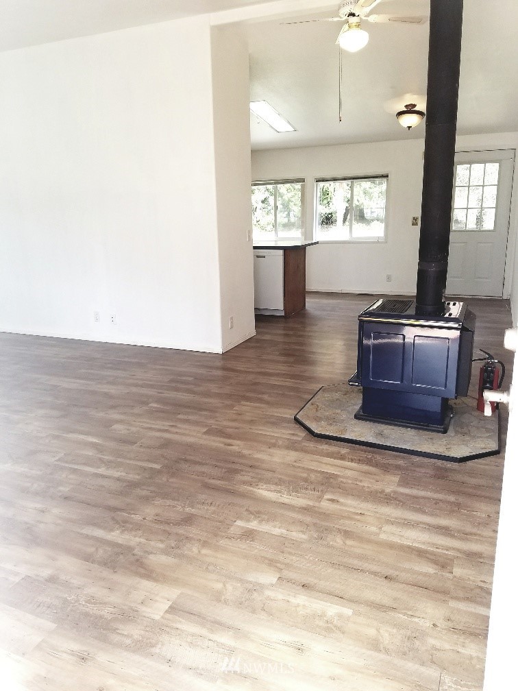 2261 West Ford Loop Road Elma, WA 98541 - Photo 6 of 16 Gallery Image 6