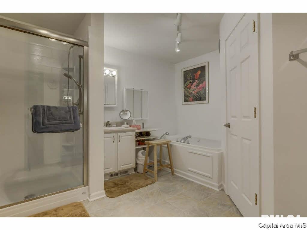 920 Fraase Road New Berlin, IL 62670 - Photo 13 of 34 Gallery Image 13