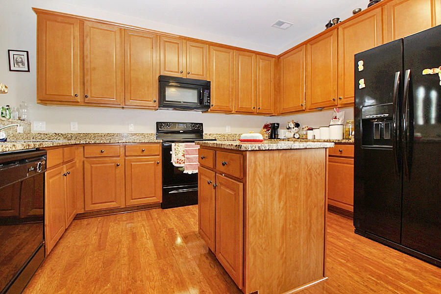 521 Magwood Road Summerville, SC 29486 - Photo 11 of 32 img_3972