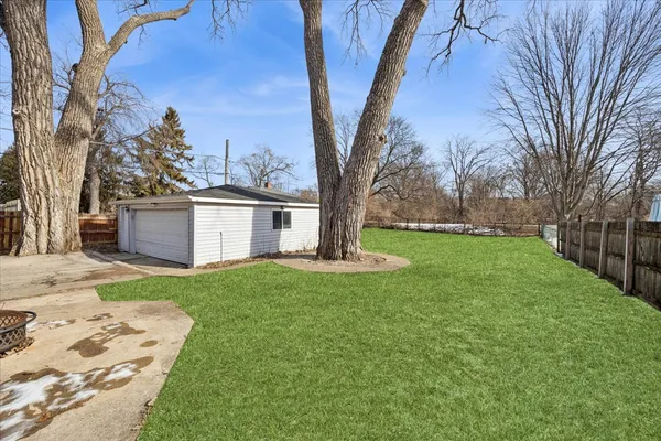 $335,000 | 4707 River Drive, Lisle, IL 60532