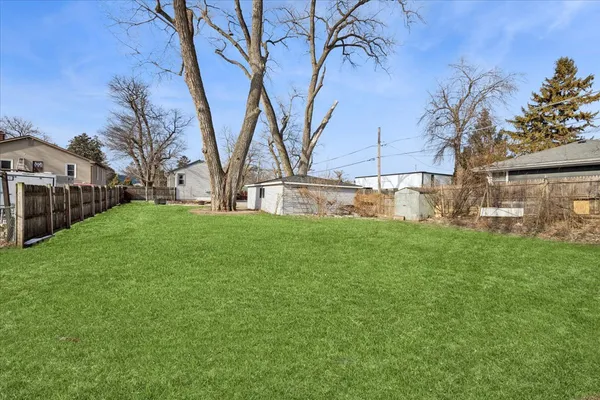 $335,000 | 4707 River Drive, Lisle, IL 60532