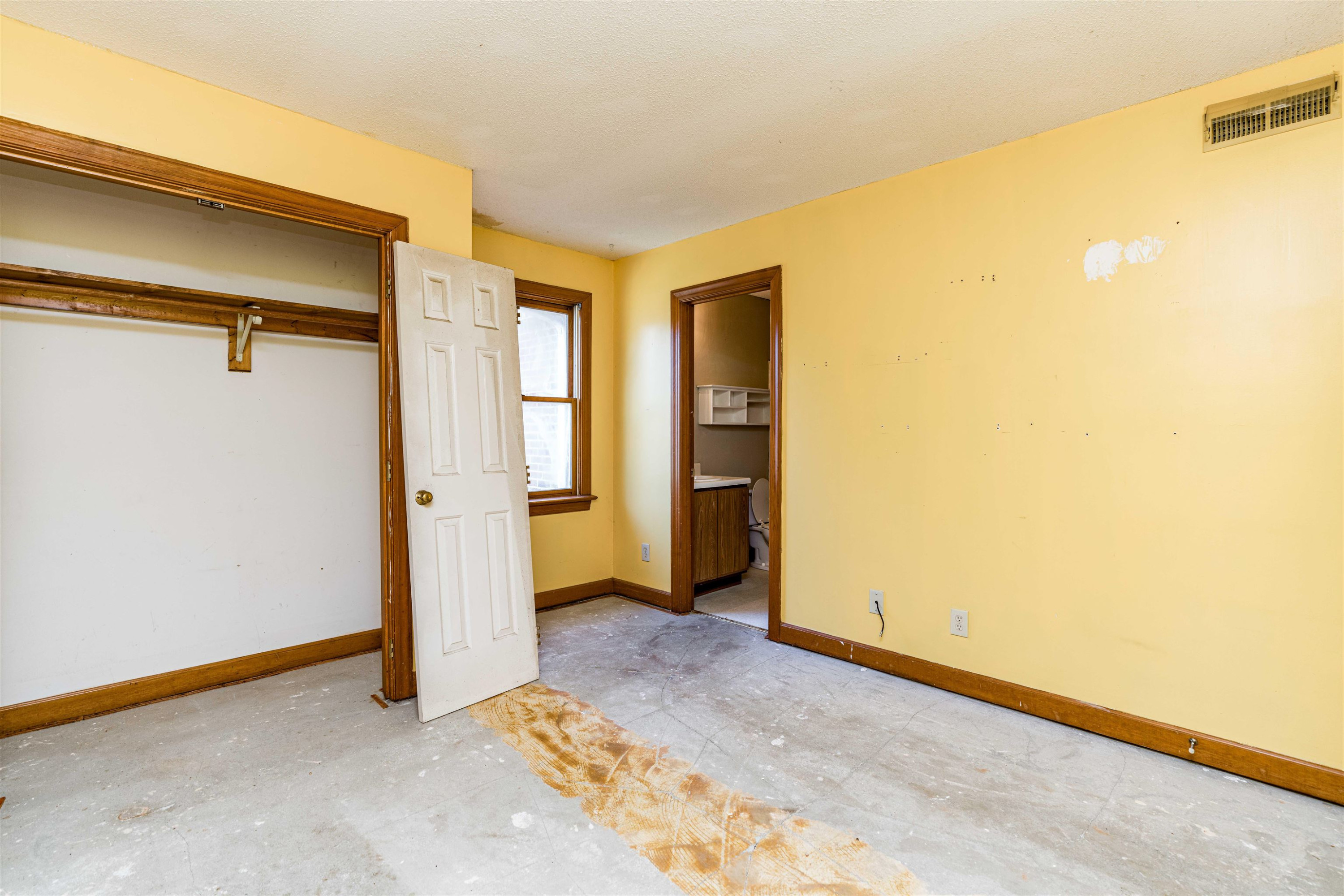 3605 Helix Court, Unit 302 Raleigh, NC 27606 - Photo 15 of 21 Photo 15