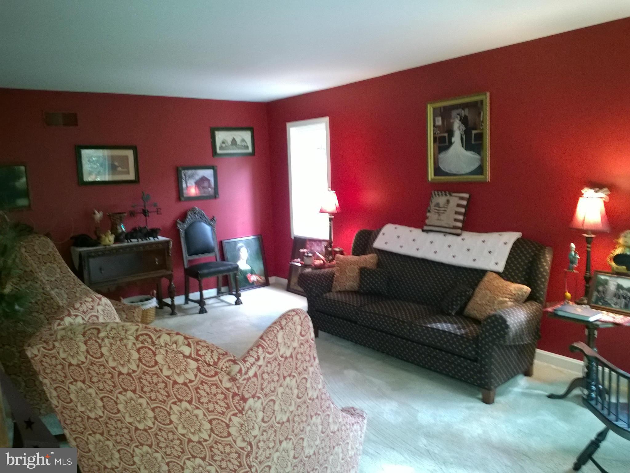 2011 Hughes Shop Road Westminster, MD 21158 - Photo 7 of 27 Living Room