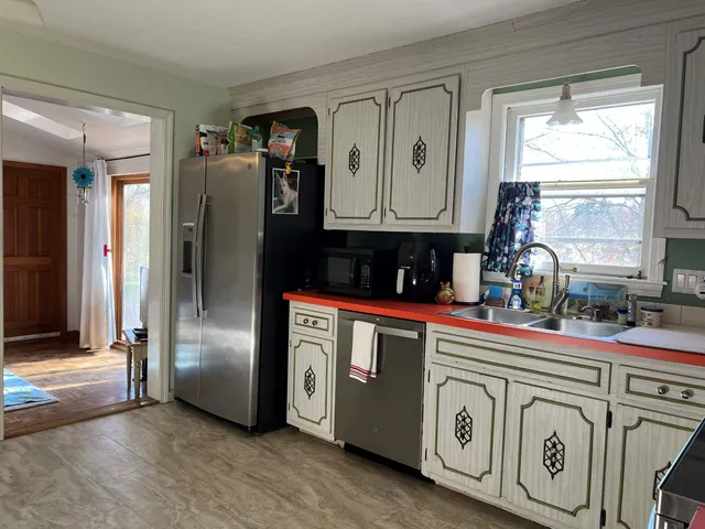 $495,000 | 19 Dunloggin Road, Nashua, NH 03063